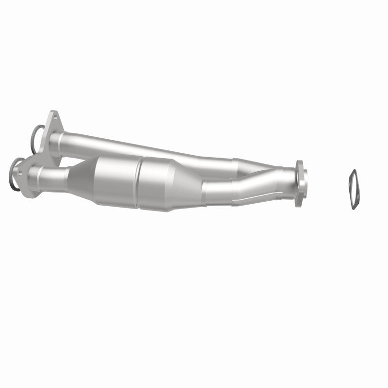 MagnaFlow 23772 hm grade direct-fit catalytic converter, side view of the turntable spin