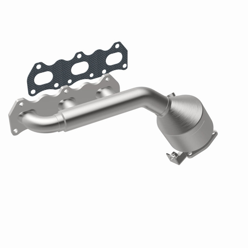 MagnaFlow 452060 carb manifold converter, front three-quarter view of the turntable spin