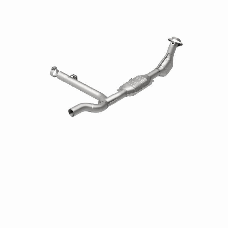 MagnaFlow 93395 hm grade direct-fit catalytic converter, rear view of the turntable spin