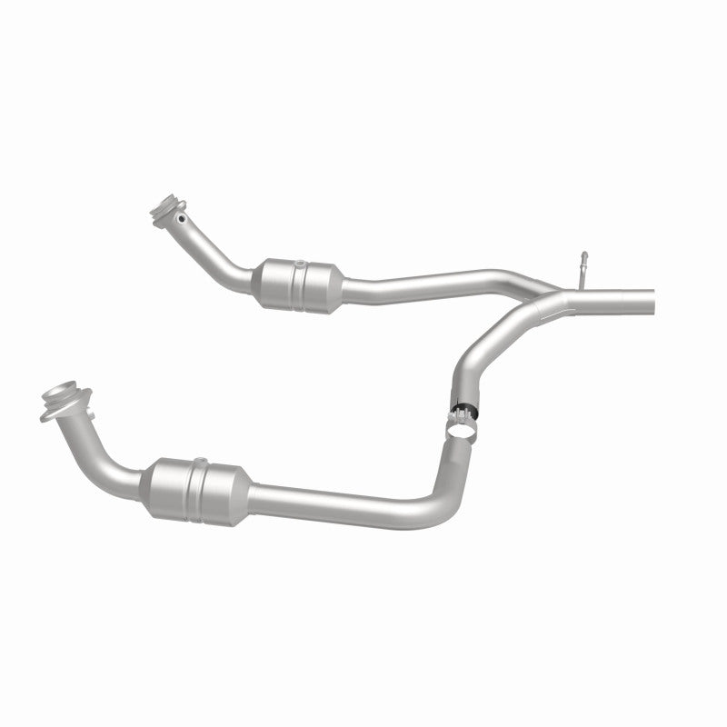 MagnaFlow 52153 oem grade direct-fit catalytic converter, side view of the turntable spin