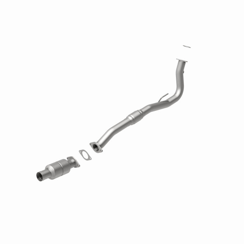 MagnaFlow 93466 hm grade direct-fit catalytic converter, rear view of the turntable spin