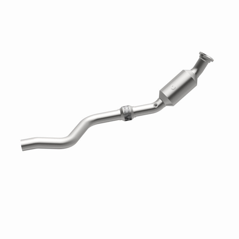 MagnaFlow 26204 hm grade direct-fit catalytic converter, opposite side view of the turntable spin