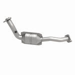 MagnaFlow 93224 hm grade direct-fit catalytic converter, side view of the turntable spin